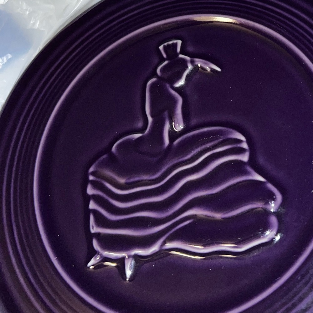 💜 2 FIESTA WARE Dancing Lady Mulberry PURPLE 6inch Trivet Spoon rest Set of 2💜